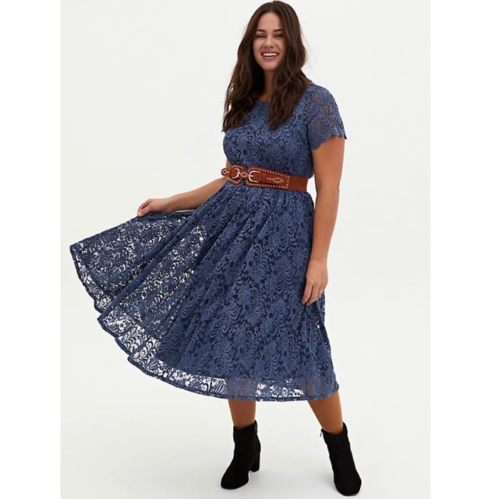 COPY - NWT Torrid Size 3x (22-24) Vintage Indigo Lace Lined Midi Dress WITH POC…
